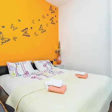 1 Bedroom Beautiful In Apartmán *