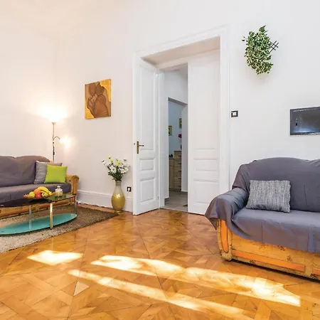 1 Bedroom Beautiful In