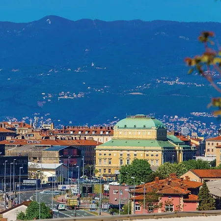 1 Bedroom Beautiful In Rijeka