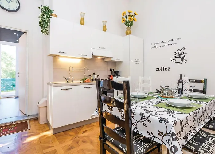 Beautiful In With Wifi Apartament